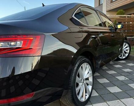 Коричневий Шкода Суперб, об'ємом двигуна 1.97 л та пробігом 197 тис. км за 18750 $, фото 62 на Automoto.ua