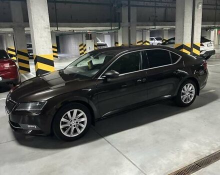 Коричневый Шкода Суперб, объемом двигателя 1.8 л и пробегом 225 тыс. км за 20000 $, фото 3 на Automoto.ua