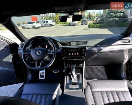 Коричневий Шкода Суперб, об'ємом двигуна 2 л та пробігом 52 тис. км за 25999 $, фото 10 на Automoto.ua