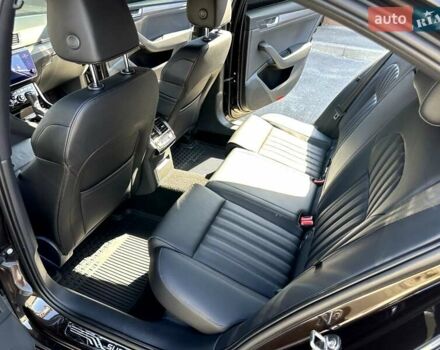 Коричневий Шкода Суперб, об'ємом двигуна 2 л та пробігом 52 тис. км за 25999 $, фото 17 на Automoto.ua