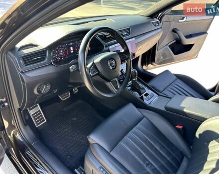 Коричневий Шкода Суперб, об'ємом двигуна 2 л та пробігом 52 тис. км за 25999 $, фото 15 на Automoto.ua