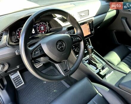 Коричневий Шкода Суперб, об'ємом двигуна 2 л та пробігом 52 тис. км за 25999 $, фото 11 на Automoto.ua