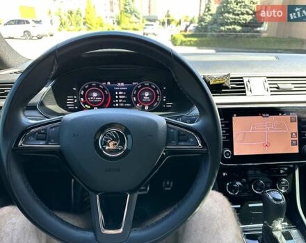 Коричневий Шкода Суперб, об'ємом двигуна 2 л та пробігом 52 тис. км за 25999 $, фото 27 на Automoto.ua