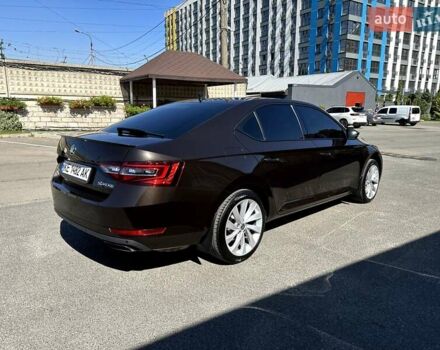 Коричневий Шкода Суперб, об'ємом двигуна 2 л та пробігом 52 тис. км за 25999 $, фото 1 на Automoto.ua