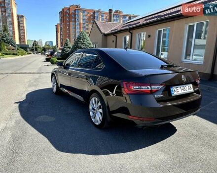 Коричневий Шкода Суперб, об'ємом двигуна 2 л та пробігом 52 тис. км за 25999 $, фото 8 на Automoto.ua