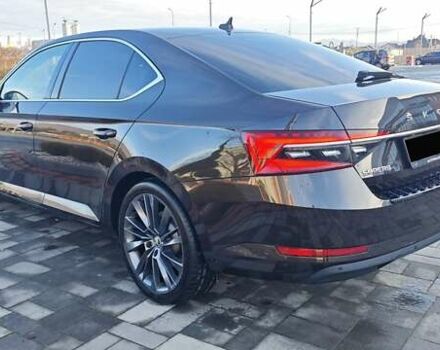 Коричневый Шкода Суперб, объемом двигателя 1.97 л и пробегом 233 тыс. км за 27900 $, фото 4 на Automoto.ua