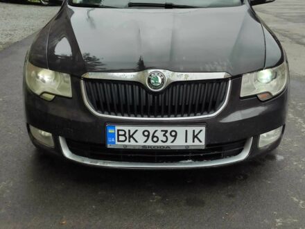 Шкода Суперб 2008 у Корце на Automoto.ua Коричневий Шкода Суперб, об'ємом двигуна 2 л та пробігом 357 тис. км за 5999 $, фото 1 на Automoto.ua
