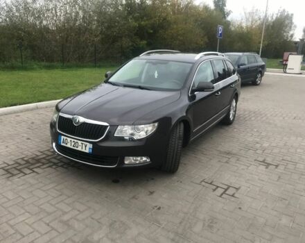 Коричневий Шкода Суперб, об'ємом двигуна 2 л та пробігом 238 тис. км за 11000 $, фото 1 на Automoto.ua