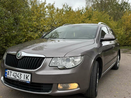 Коричневый Шкода Суперб, объемом двигателя 1.8 л и пробегом 255 тыс. км за 8500 $, фото 1 на Automoto.ua