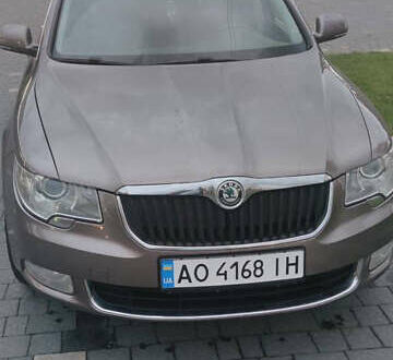 Шкода Суперб 2012 у Ужгороді на Automoto.ua Коричневий Шкода Суперб, об'ємом двигуна 1.6 л та пробігом 303 тис. км за 8900 $, фото 1 на Automoto.ua