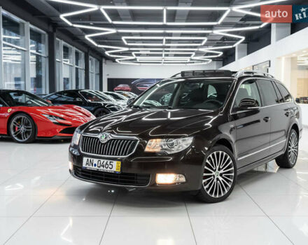 Коричневый Шкода Суперб, объемом двигателя 2 л и пробегом 240 тыс. км за 13200 $, фото 1 на Automoto.ua