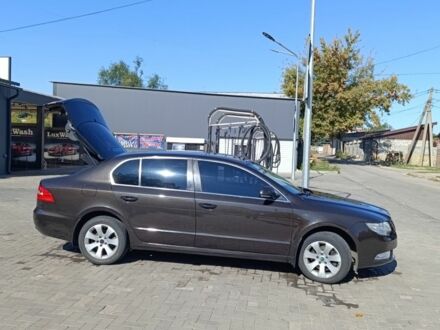 Коричневый Шкода Суперб, объемом двигателя 1.8 л и пробегом 180 тыс. км за 9000 $, фото 1 на Automoto.ua