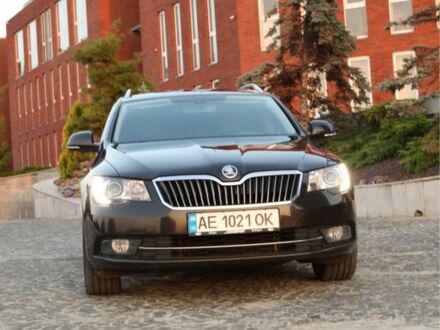 Коричневый Шкода Суперб, объемом двигателя 2 л и пробегом 270 тыс. км за 13500 $, фото 1 на Automoto.ua