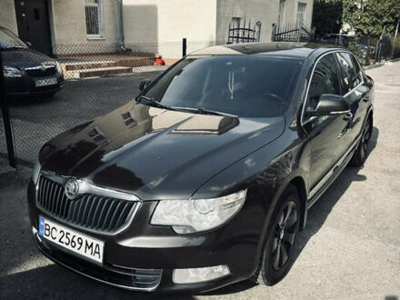 Шкода Суперб 2013 в Львове на Automoto.ua Коричневый Шкода Суперб, объемом двигателя 1.8 л и пробегом 196 тыс. км за 5555 $, фото 1 на Automoto.ua