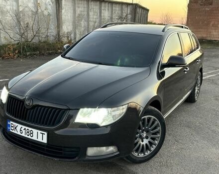 Коричневый Шкода Суперб, объемом двигателя 2 л и пробегом 306 тыс. км за 10500 $, фото 1 на Automoto.ua