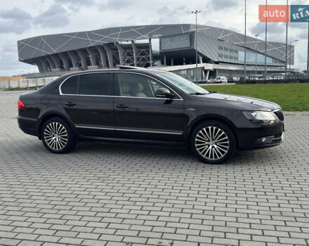 Коричневий Шкода Суперб, об'ємом двигуна 2 л та пробігом 280 тис. км за 14200 $, фото 1 на Automoto.ua
