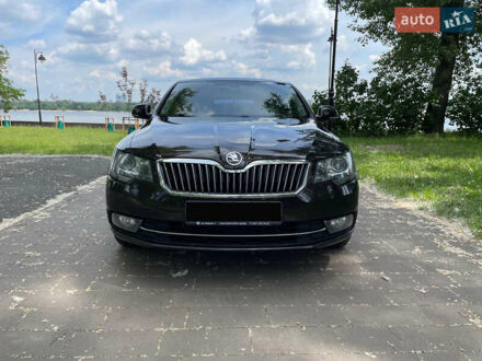 Шкода Суперб 2014 в Киеве на Automoto.ua Коричневый Шкода Суперб, объемом двигателя 1.8 л и пробегом 194 тыс. км за 11999 $, фото 1 на Automoto.ua