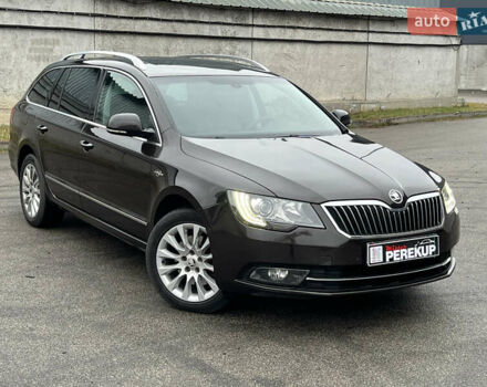 Коричневый Шкода Суперб, объемом двигателя 1.97 л и пробегом 123 тыс. км за 17499 $, фото 1 на Automoto.ua