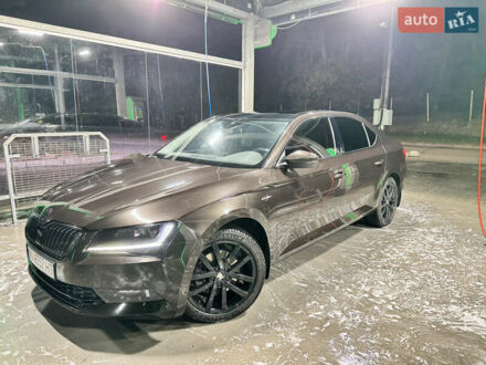 Шкода Суперб 2016 в Киеве на Automoto.ua Коричневый Шкода Суперб, объемом двигателя 1.97 л и пробегом 198 тыс. км за 28000 $, фото 1 на Automoto.ua