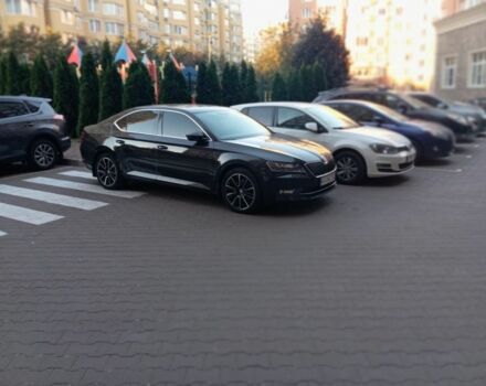 Коричневый Шкода Суперб, объемом двигателя 2 л и пробегом 231 тыс. км за 19200 $, фото 1 на Automoto.ua