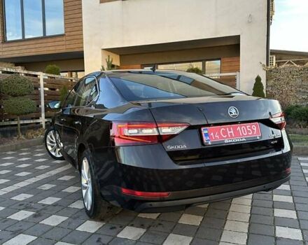 Коричневий Шкода Суперб, об'ємом двигуна 1.97 л та пробігом 197 тис. км за 18750 $, фото 1 на Automoto.ua