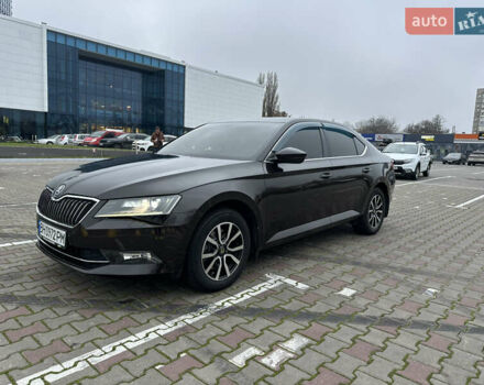 Коричневый Шкода Суперб, объемом двигателя 1.8 л и пробегом 83 тыс. км за 18900 $, фото 1 на Automoto.ua