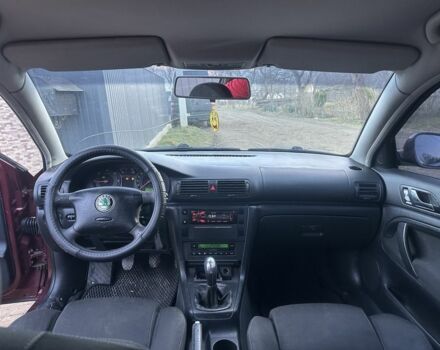 Красный Шкода Суперб, объемом двигателя 1.9 л и пробегом 400 тыс. км за 4200 $, фото 2 на Automoto.ua