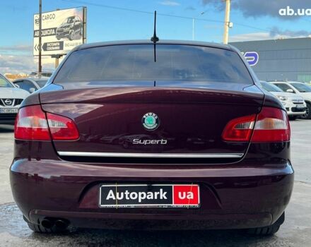 Червоний Шкода Суперб, об'ємом двигуна 2 л та пробігом 275 тис. км за 10190 $, фото 7 на Automoto.ua