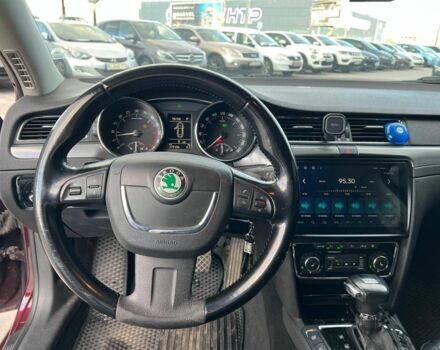 Червоний Шкода Суперб, об'ємом двигуна 2 л та пробігом 275 тис. км за 10190 $, фото 21 на Automoto.ua