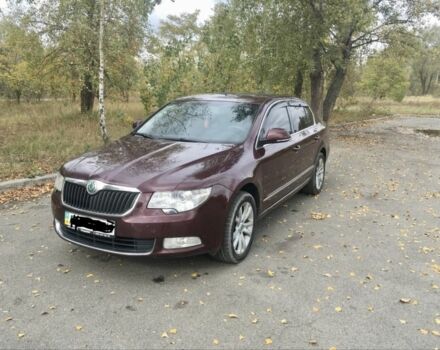 Червоний Шкода Суперб, об'ємом двигуна 2 л та пробігом 185 тис. км за 7900 $, фото 2 на Automoto.ua
