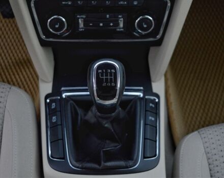 Красный Шкода Суперб, объемом двигателя 1.8 л и пробегом 194 тыс. км за 8300 $, фото 6 на Automoto.ua