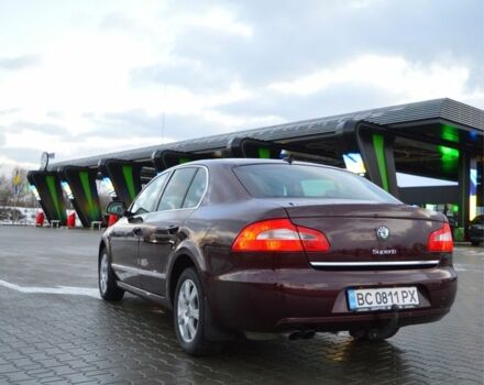 Красный Шкода Суперб, объемом двигателя 1.8 л и пробегом 194 тыс. км за 8300 $, фото 1 на Automoto.ua