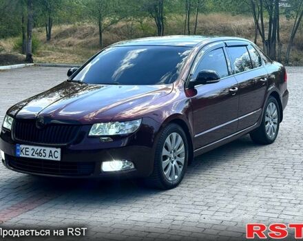 Червоний Шкода Суперб, об'ємом двигуна 3.6 л та пробігом 285 тис. км за 7500 $, фото 1 на Automoto.ua