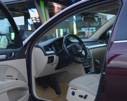 Красный Шкода Суперб, объемом двигателя 1.8 л и пробегом 194 тыс. км за 8300 $, фото 5 на Automoto.ua