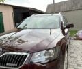 Красный Шкода Суперб, объемом двигателя 1.6 л и пробегом 252 тыс. км за 10500 $, фото 1 на Automoto.ua