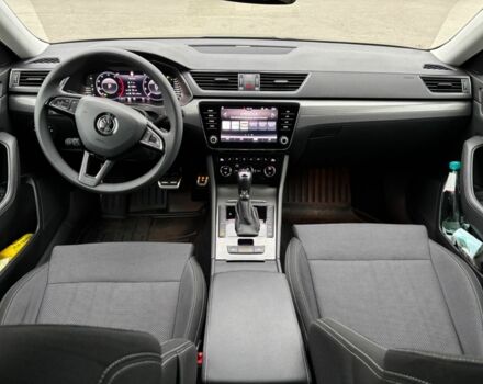 Червоний Шкода Суперб, об'ємом двигуна 2 л та пробігом 250 тис. км за 25000 $, фото 12 на Automoto.ua