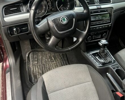 Красный Шкода Суперб, объемом двигателя 1.8 л и пробегом 210 тыс. км за 7500 $, фото 14 на Automoto.ua