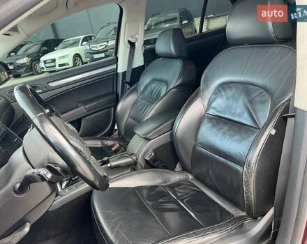 Червоний Шкода Суперб, об'ємом двигуна 2 л та пробігом 275 тис. км за 10190 $, фото 17 на Automoto.ua