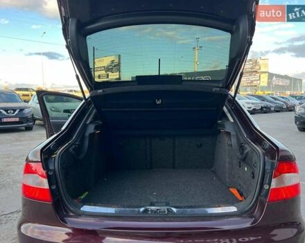 Червоний Шкода Суперб, об'ємом двигуна 2 л та пробігом 275 тис. км за 10190 $, фото 38 на Automoto.ua