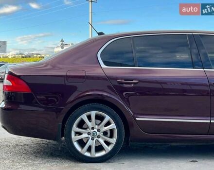 Червоний Шкода Суперб, об'ємом двигуна 2 л та пробігом 275 тис. км за 10190 $, фото 9 на Automoto.ua