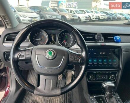 Червоний Шкода Суперб, об'ємом двигуна 2 л та пробігом 275 тис. км за 10190 $, фото 21 на Automoto.ua