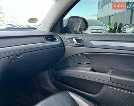 Червоний Шкода Суперб, об'ємом двигуна 2 л та пробігом 275 тис. км за 10190 $, фото 31 на Automoto.ua