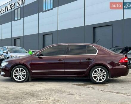 Червоний Шкода Суперб, об'ємом двигуна 2 л та пробігом 275 тис. км за 10190 $, фото 4 на Automoto.ua