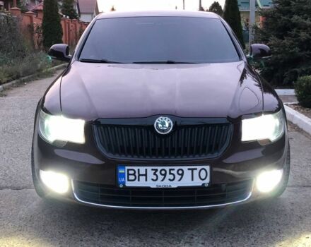 Красный Шкода Суперб, объемом двигателя 1.8 л и пробегом 286 тыс. км за 12200 $, фото 1 на Automoto.ua