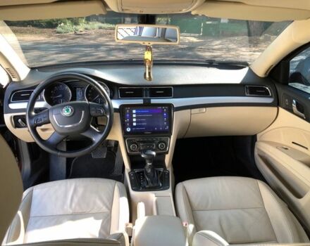 Красный Шкода Суперб, объемом двигателя 1.8 л и пробегом 286 тыс. км за 12200 $, фото 5 на Automoto.ua