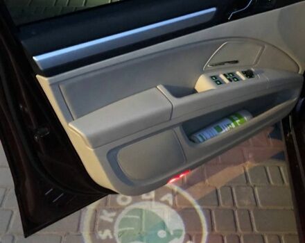 Красный Шкода Суперб, объемом двигателя 1.8 л и пробегом 286 тыс. км за 12200 $, фото 8 на Automoto.ua