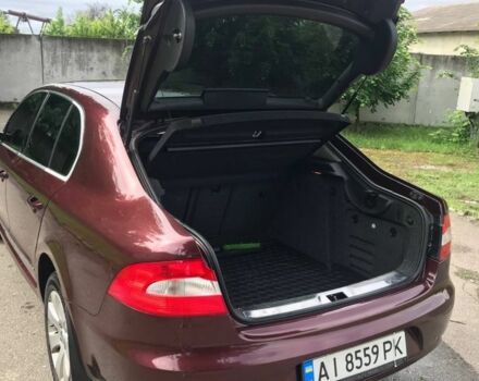 Червоний Шкода Суперб, об'ємом двигуна 1.8 л та пробігом 215 тис. км за 7500 $, фото 4 на Automoto.ua