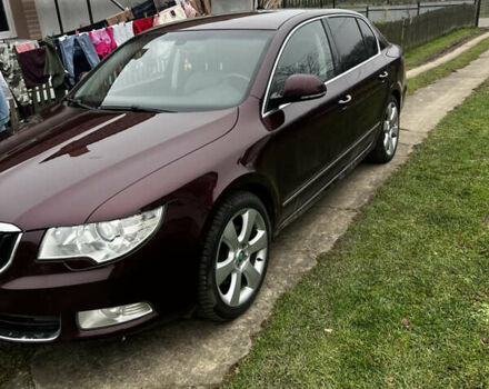 Красный Шкода Суперб, объемом двигателя 1.8 л и пробегом 206 тыс. км за 8500 $, фото 1 на Automoto.ua