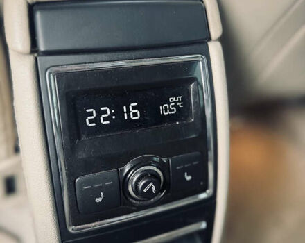 Красный Шкода Суперб, объемом двигателя 3.58 л и пробегом 254 тыс. км за 8800 $, фото 12 на Automoto.ua