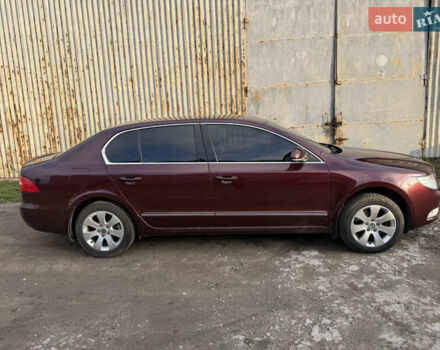 Красный Шкода Суперб, объемом двигателя 1.8 л и пробегом 202 тыс. км за 9500 $, фото 7 на Automoto.ua